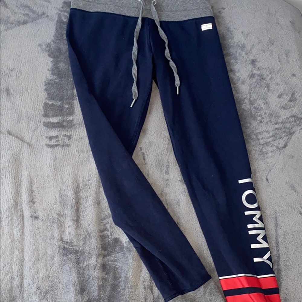 tommy hilfiger joggers